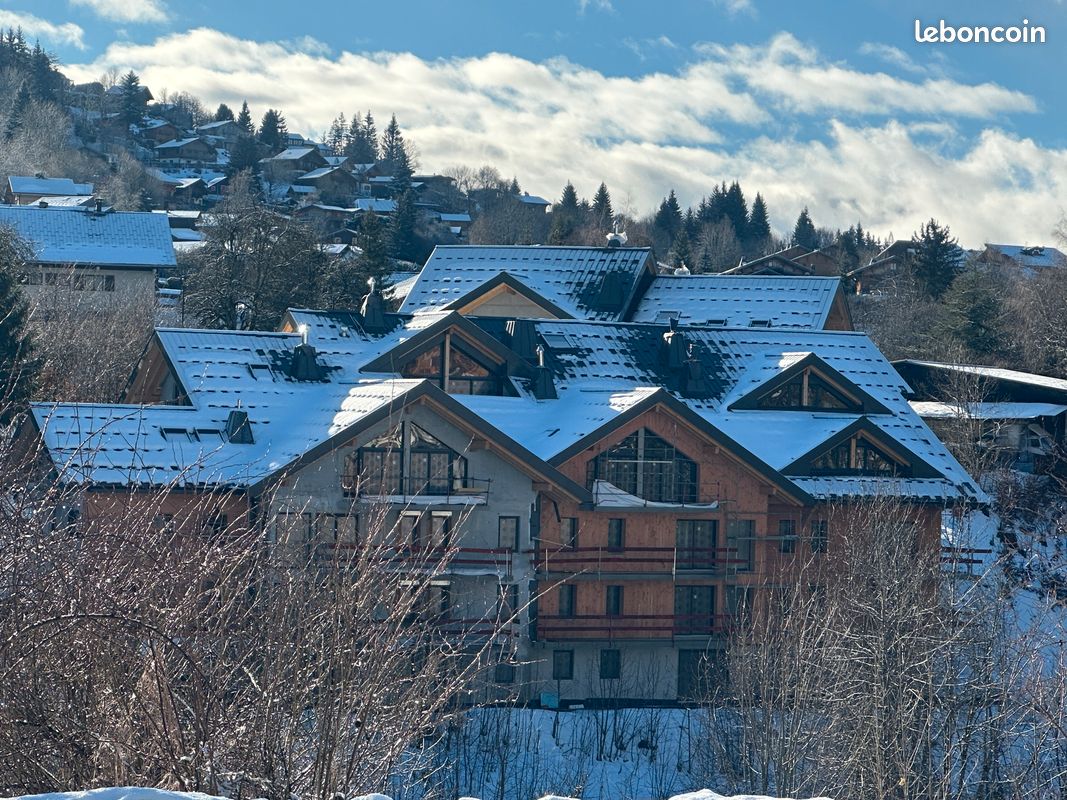 Extérieur avant retouche photo immobilière
